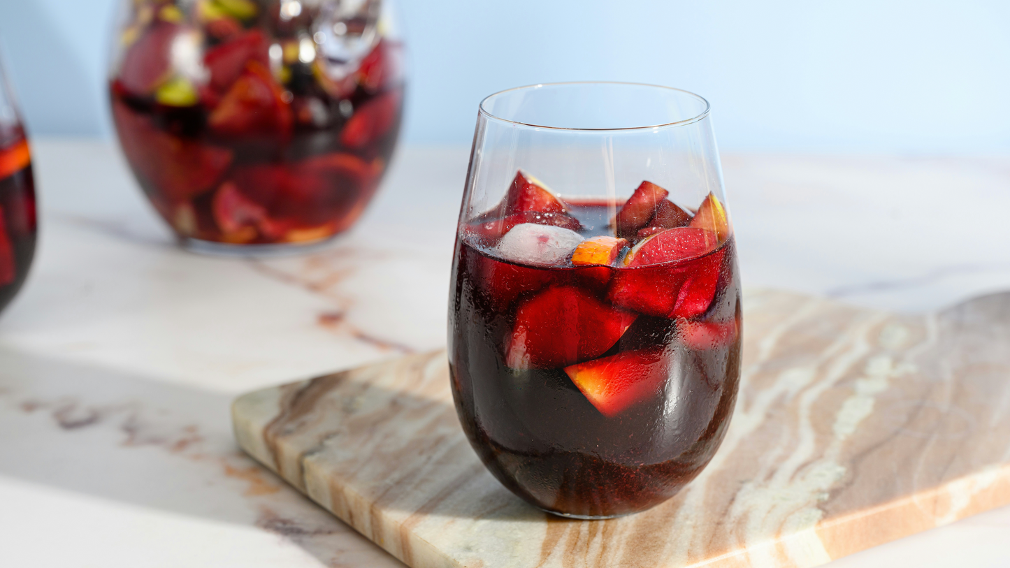A Sip of Summer: Tea-Infused Sangria