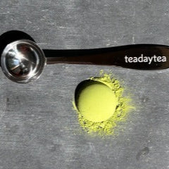 Organic 800 Ceremonial Grade Matcha powder – premium Japanese green tea for a smooth, rich flavor