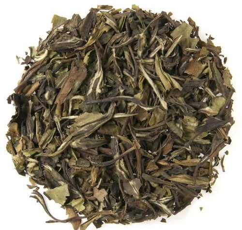 Loose white tea with pomegranate and vanilla notes